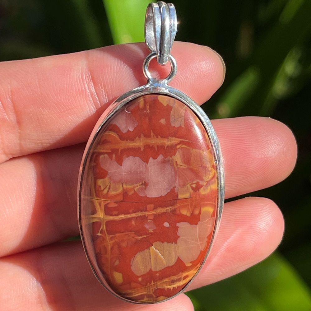 Silver plated norenna oval pendant‎